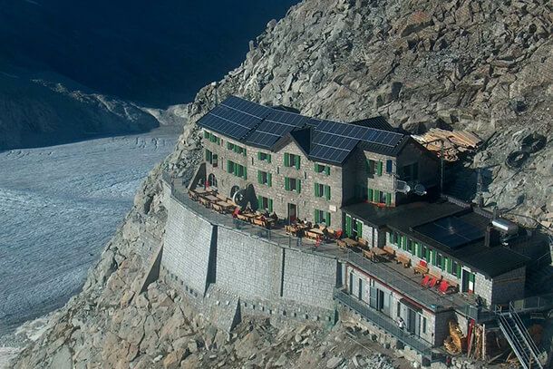 rifugio ai caduti dell adamello alle lobbie