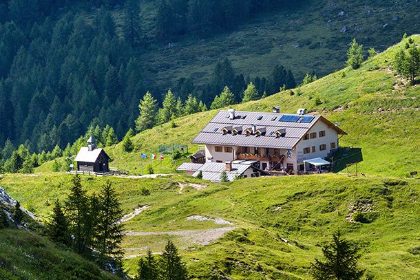 rifugio capanna passo valles