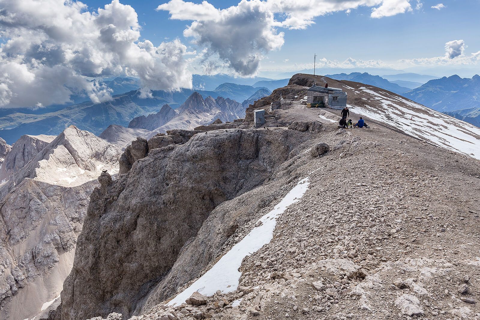 rifugio capanna punta penia