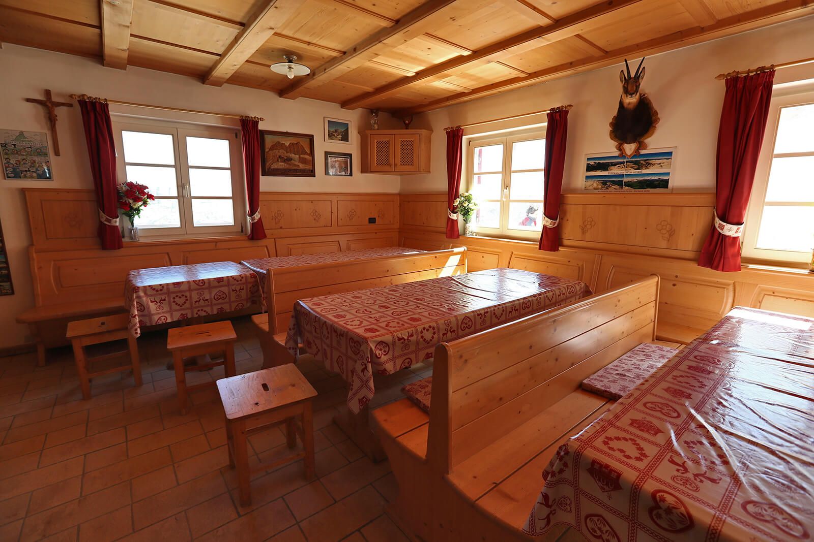 rifugio forcella pordoi