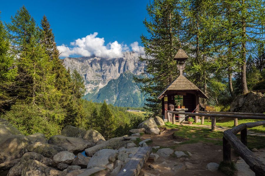rifugio lago delle malghette